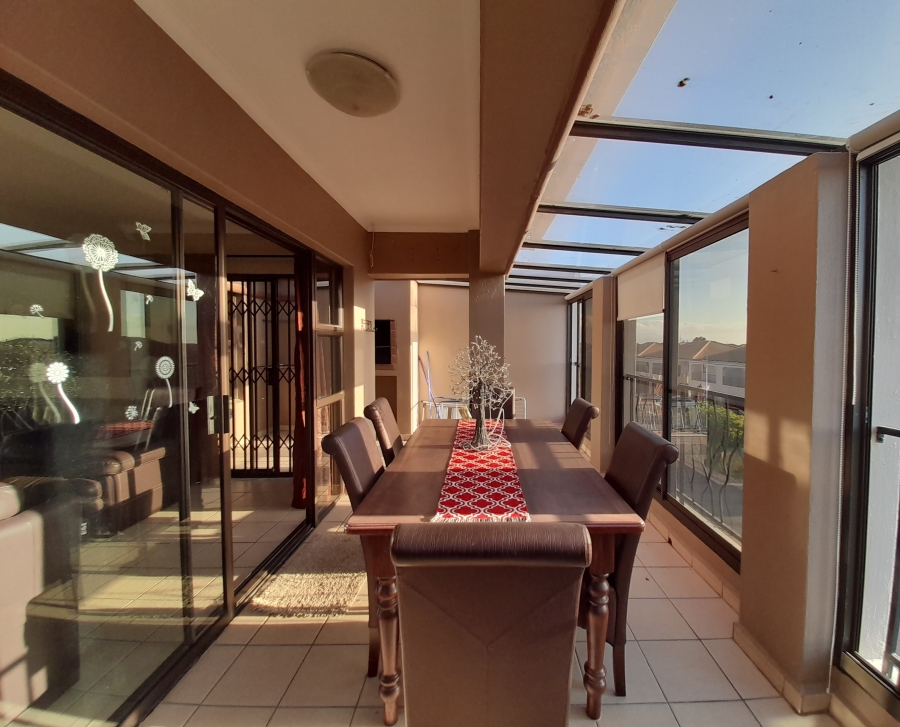 To Let 3 Bedroom Property for Rent in Big Bay Western Cape